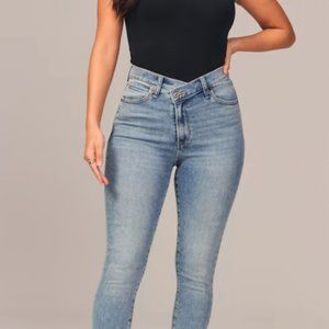 Abercrombie and Fitch The Skinny High Rise Curve Love Jeans 27/4XL